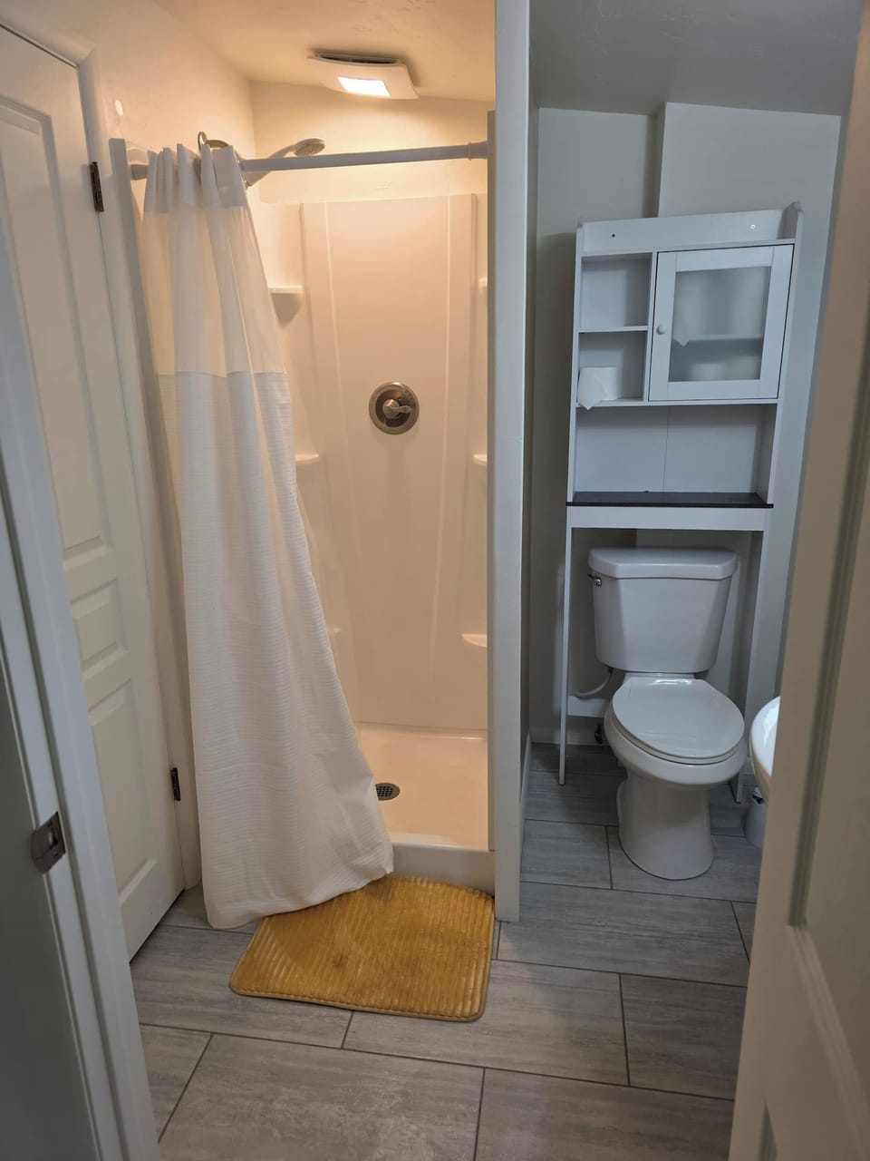 Ensuite bathroom