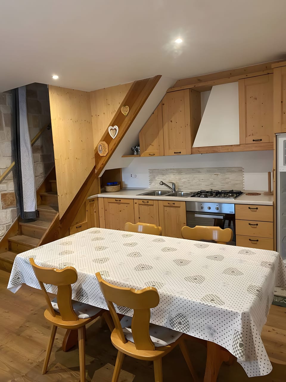 Apartment 'Luna' with Mountain View, Shared Terrace and Wi-Fi Apartment in Trentino-South Tyrol