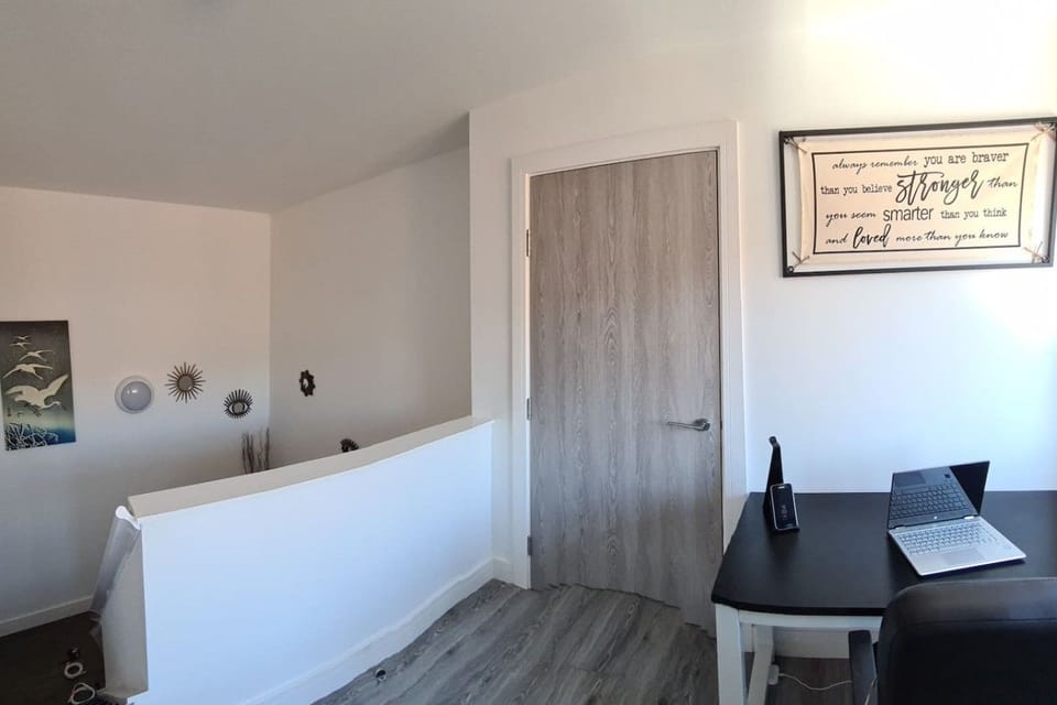 Work space / table