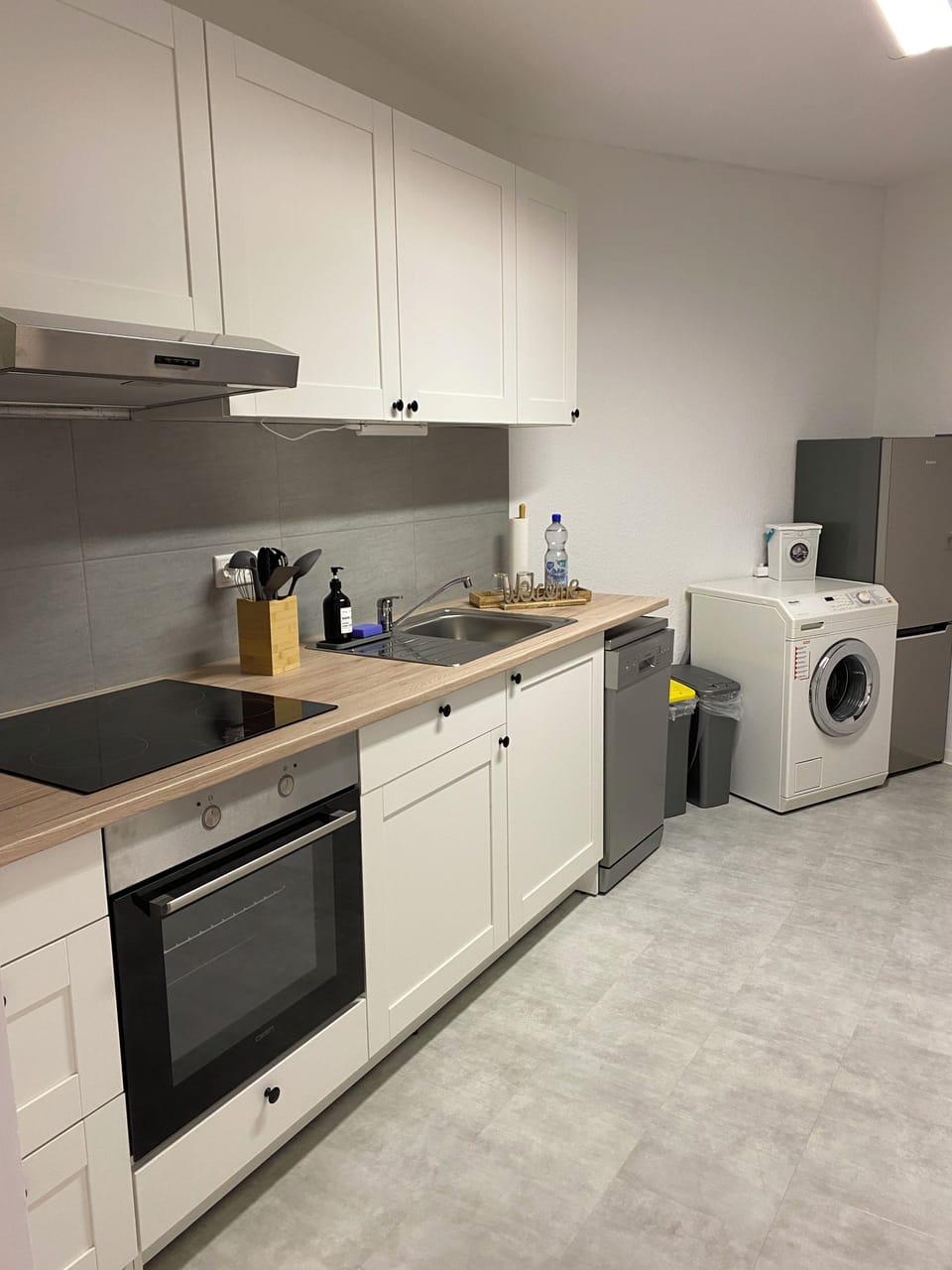 Vacation Rental / Apartment for Workers in Solingen City, Across from Clemensgalerien Apartment in Wuppertal