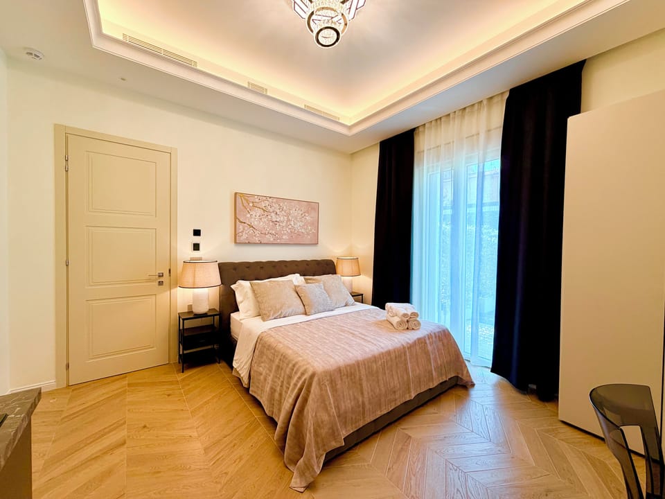 A&V Boutique Apartments | Garden Suite 4 with a private garden House in Viareggio