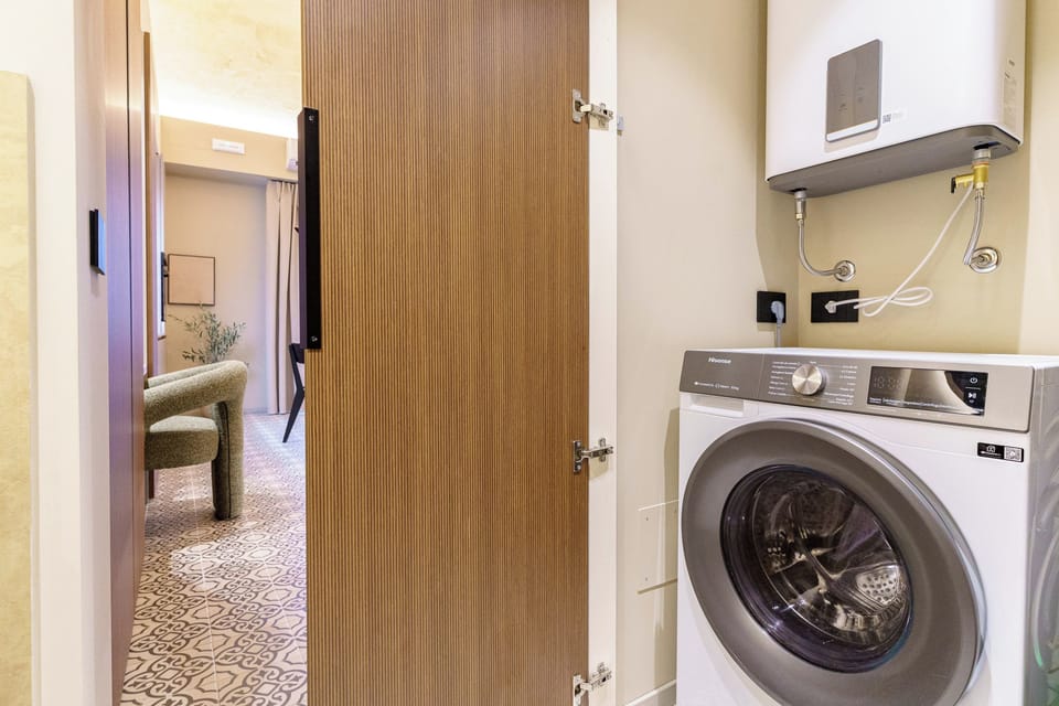 Independent studio apartment between Piazza Europa and San Giovanni Li Cuti, Catania House in Catania