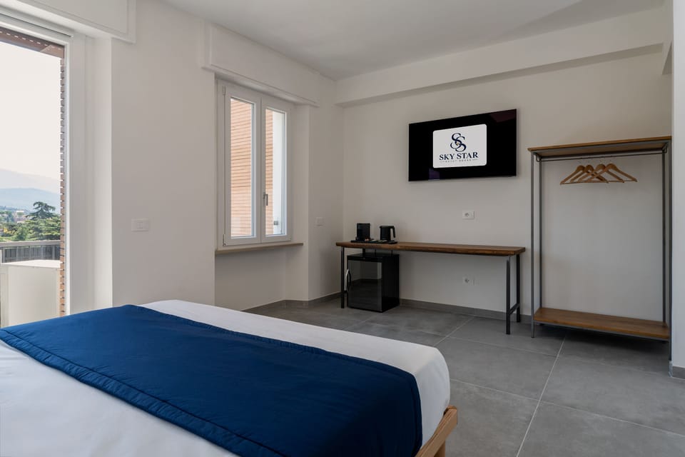 Sky Star Luxury Guest House Luna Queen Deluxe House in Foligno