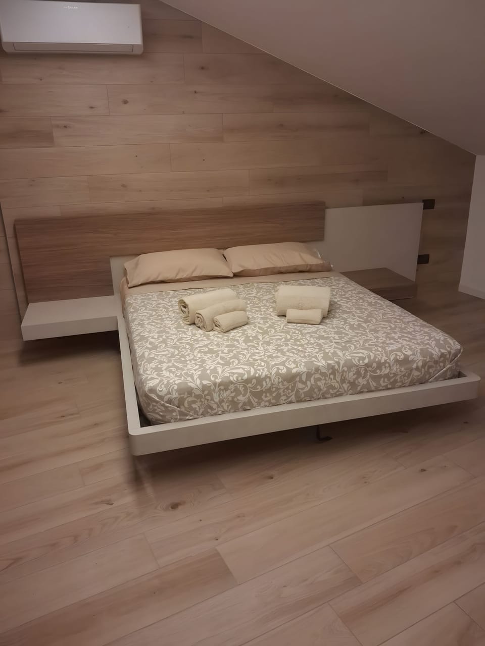 Apartment 'Eddy Home' with Wi-Fi Apartment in Bellano