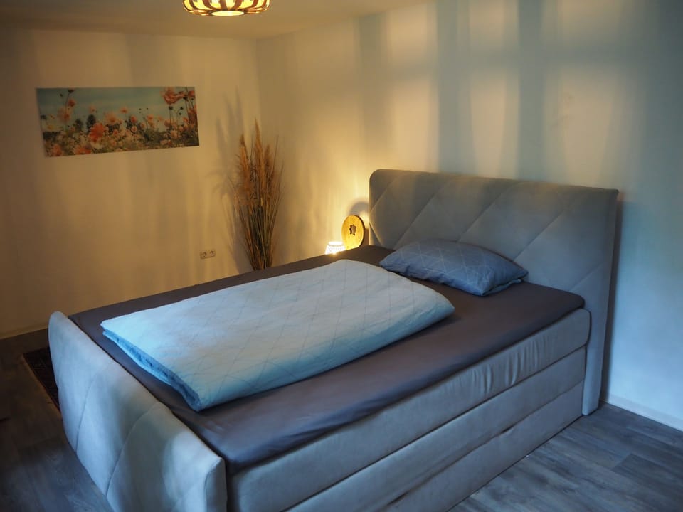 Cozy garden studio centrally located near the Kronberg train station Apartment in Oberursel