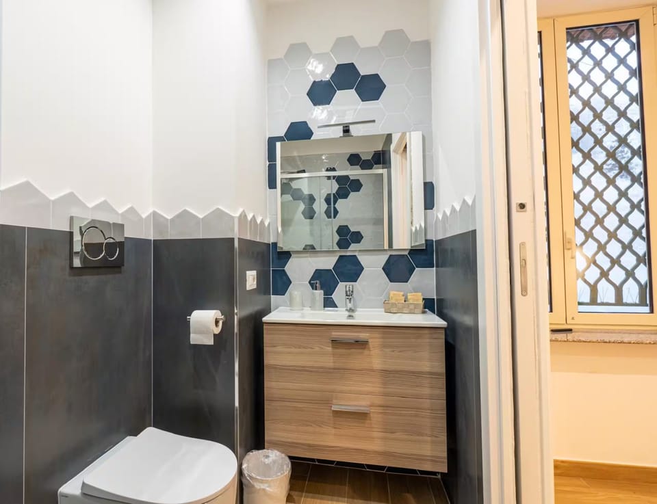 Room 'Armonica Rooms - Camera Anteros' with Wi-Fi and Air Conditioning Apartment in Castellammare di Stabia