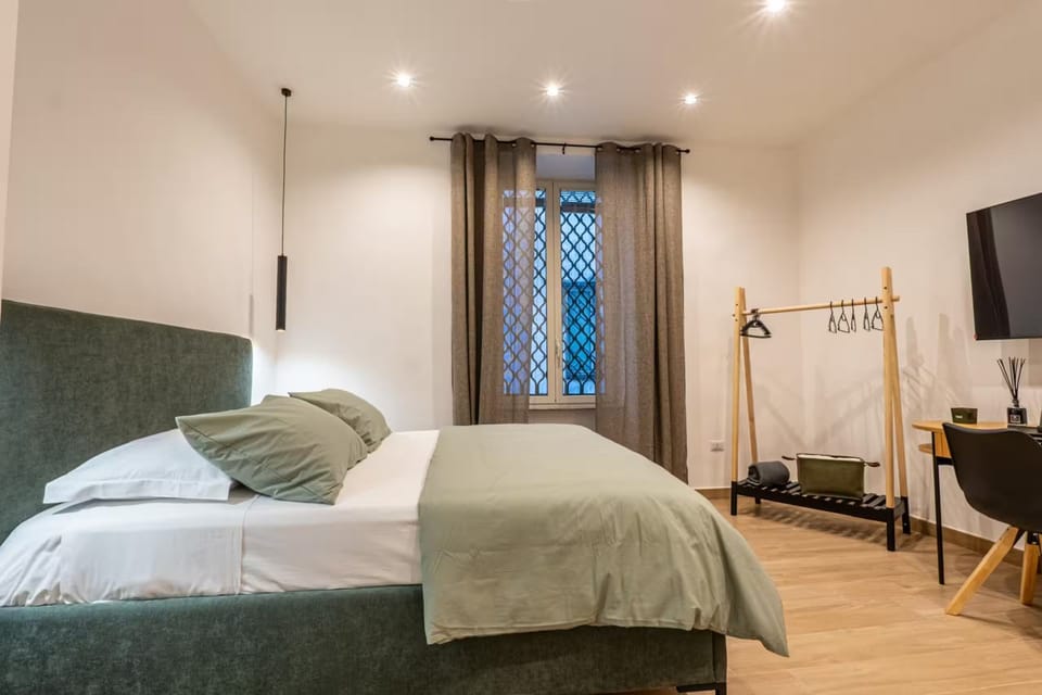 Room 'Armonica Rooms - Camera Charis' with Wi-Fi and Air Conditioning Apartment in Castellammare di Stabia