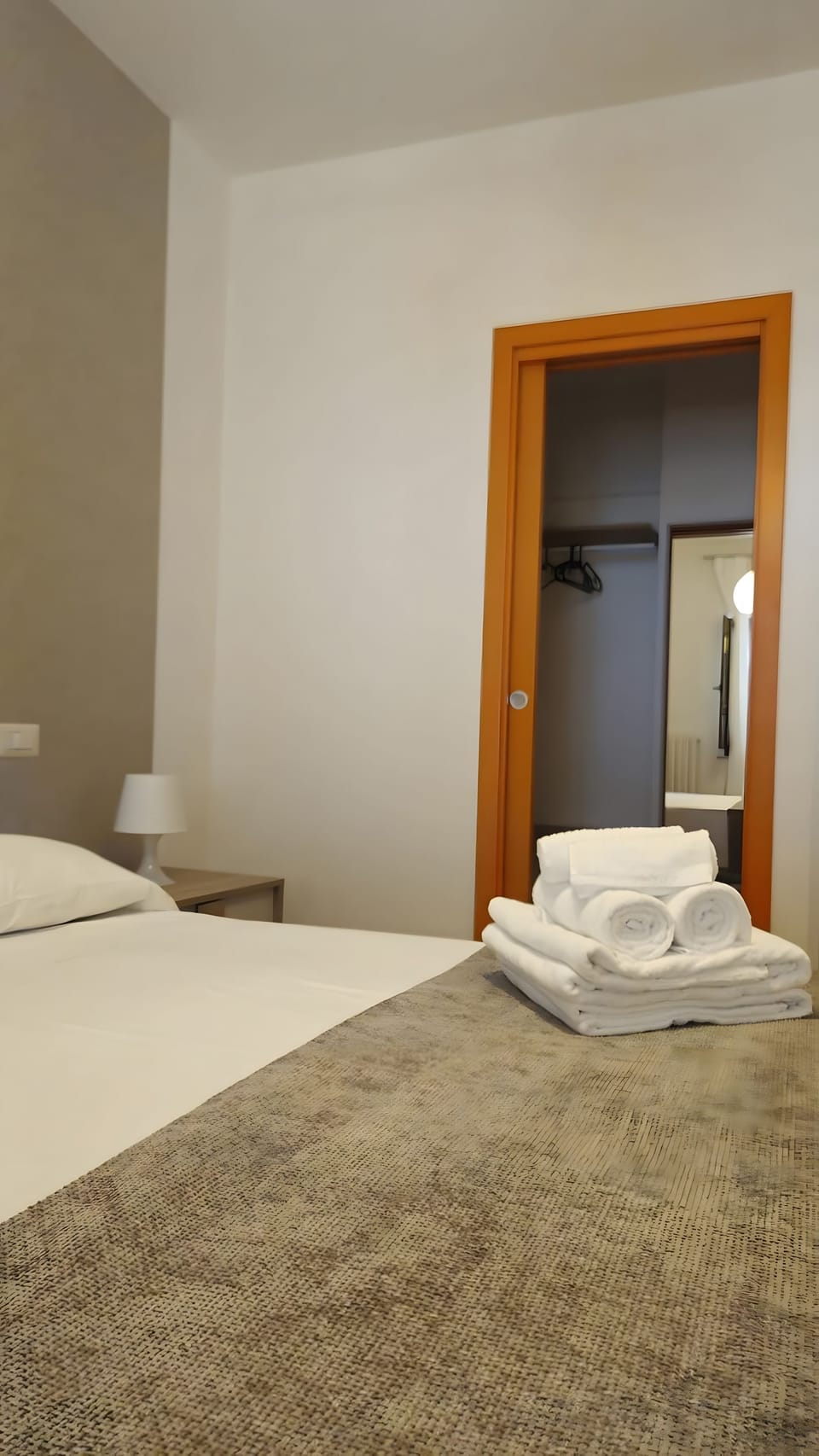 Apartment 'Il Grappolo' with Mountain View, Wi-Fi and Air Conditioning Apartment in Campania