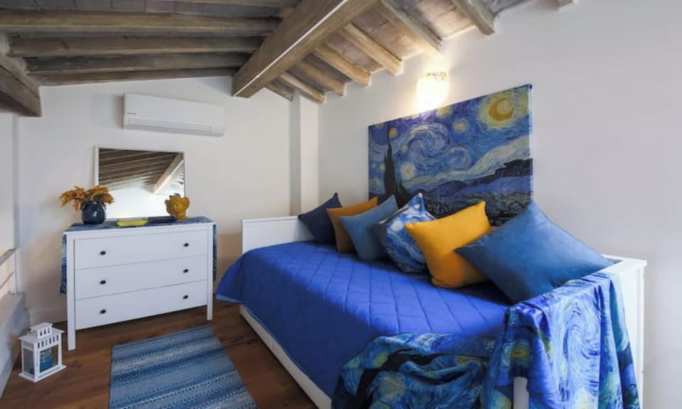 CONTEMPORARY FLORENCE APARTMENT WITH 3 BEDROOMS & 3 BATHROOMS Apartment in Florence