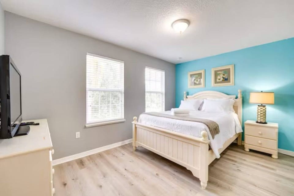 Family Fun 6BdRm Villa Near Disney | Pool, Hot Tub House in Osceola County