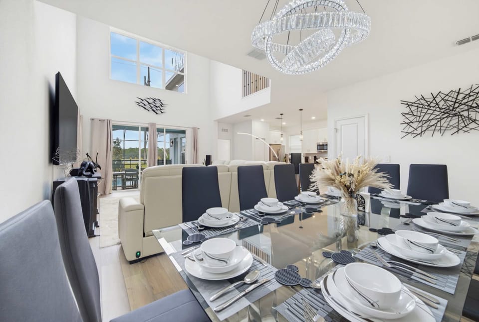 Large dining table for family meals & group dinners