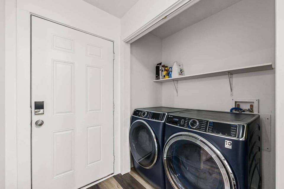 Pack lighter with complimentary use of Unit A's in-home washer and dryer, conveniently located downstairs near the kitchen. Unit B also has its own laundry, so guests staying across both homes can wash clothing without sharing one laundry area
