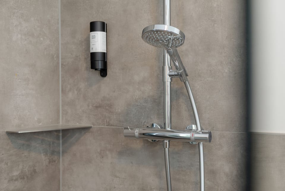 Bathroom amenities