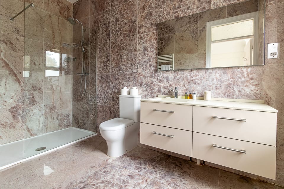 Full bathroom