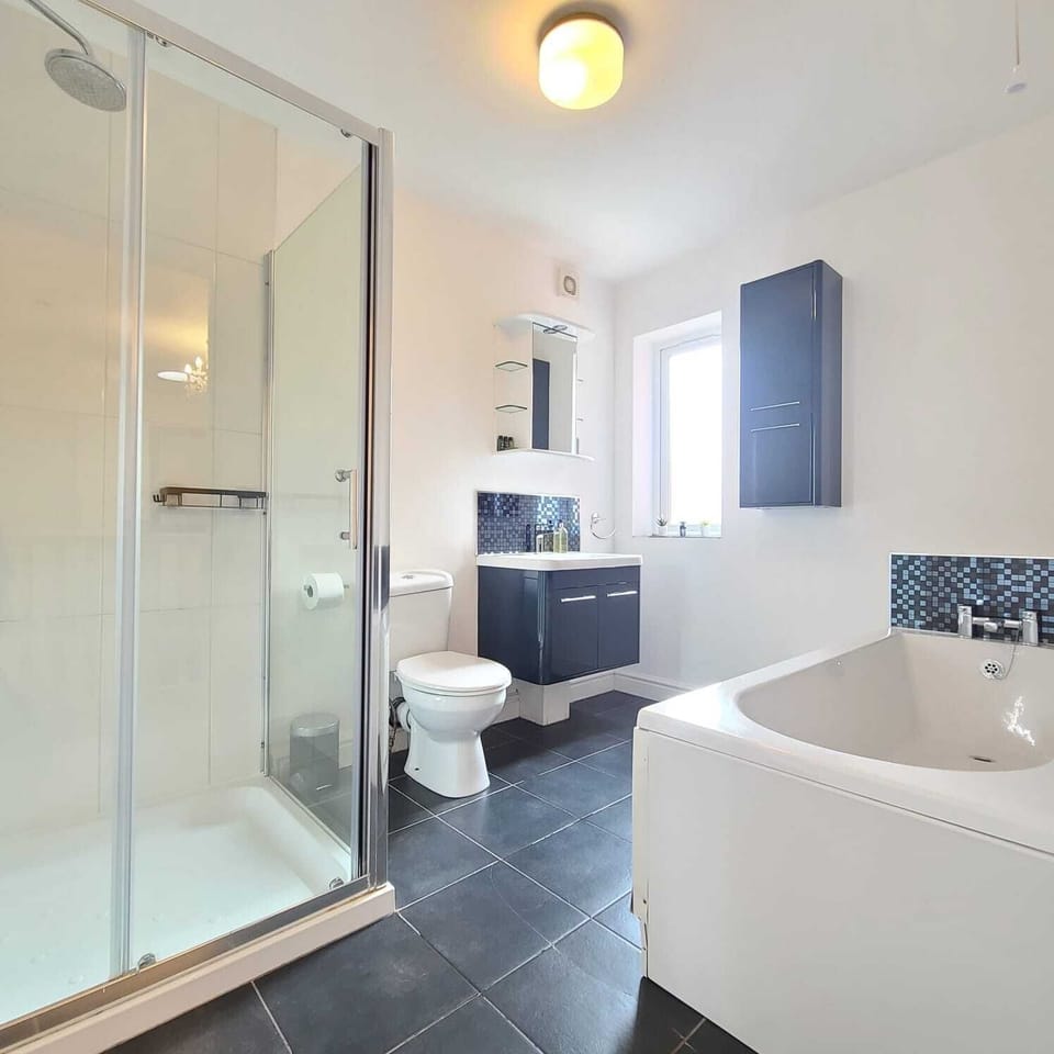 Full bathroom