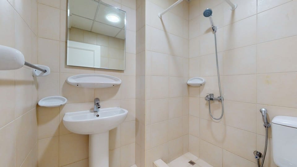 Office Room Full Bathroom - Al Nabat, Shoreline 8, Palm Jumeirah