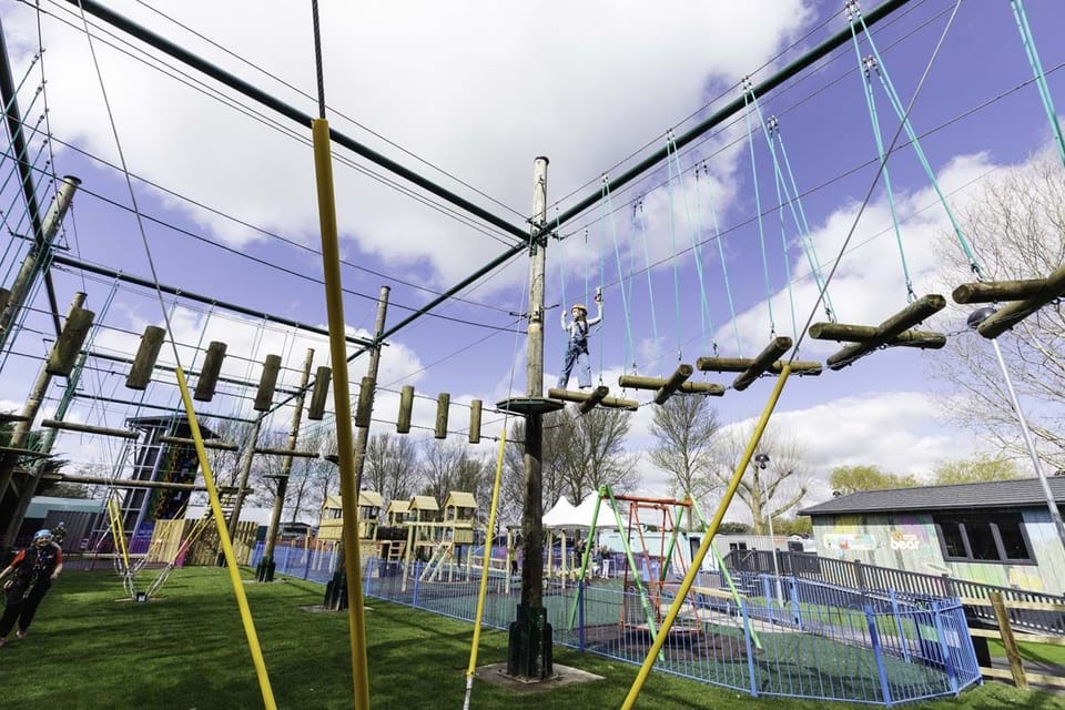 On-site high ropes course and family-friendly outdoor play area