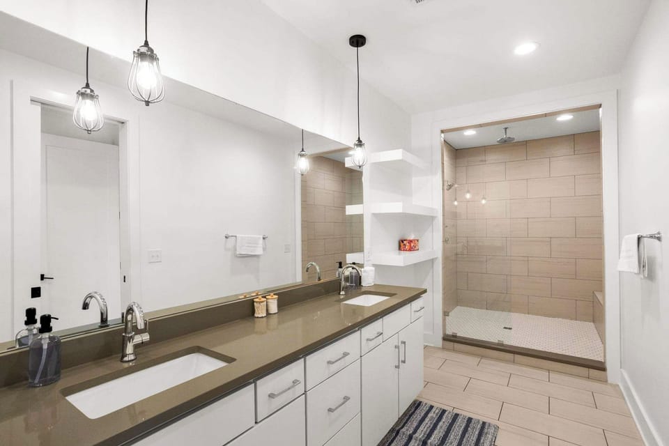 Bathroom 7