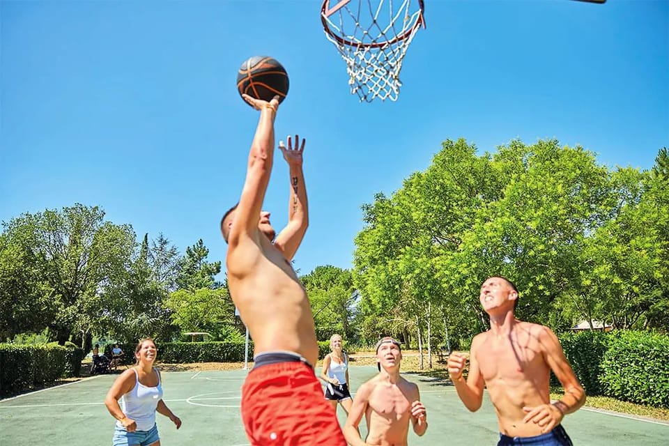 Sport court