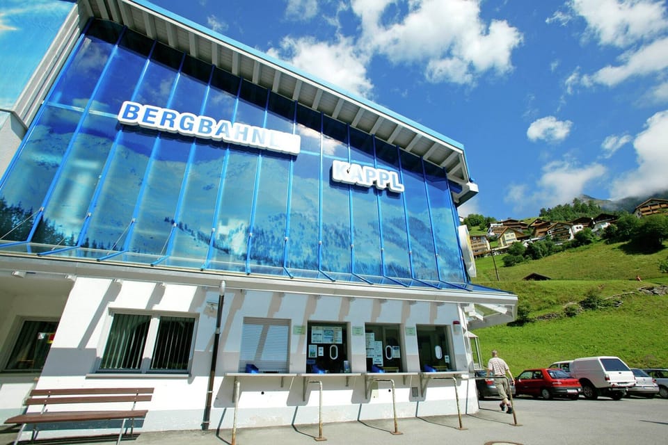 Region [summer] (>5 km)