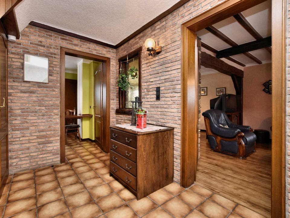 Entrance / Reception