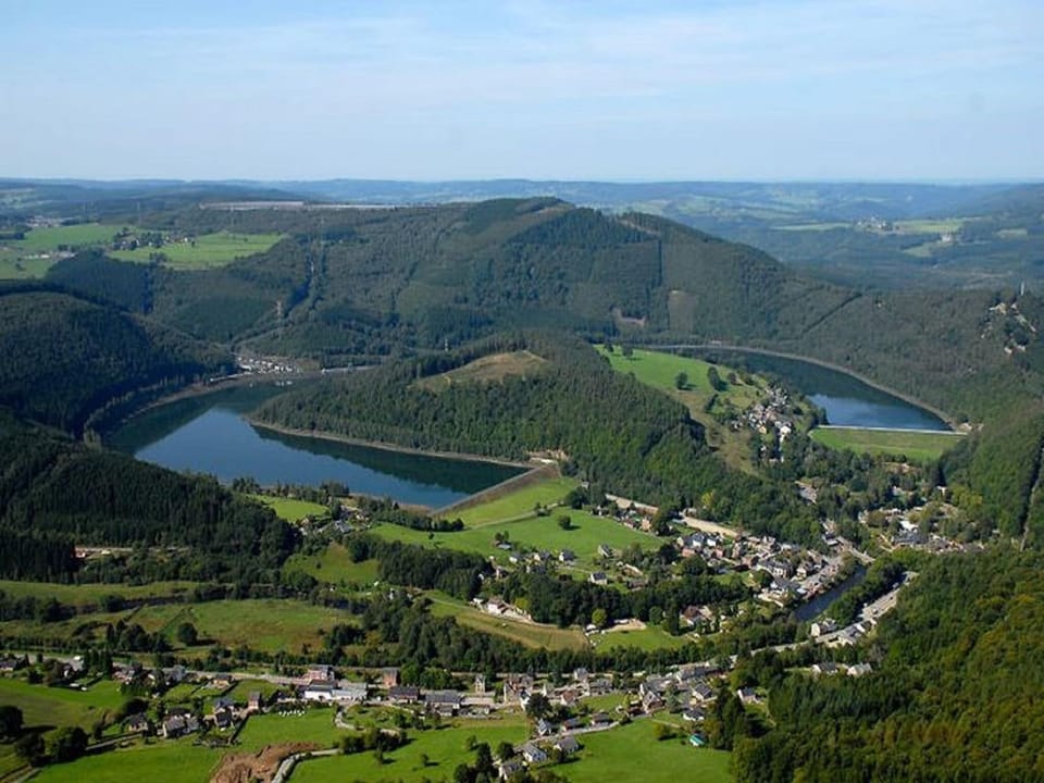 Surroundings [summer] (1-5 km)