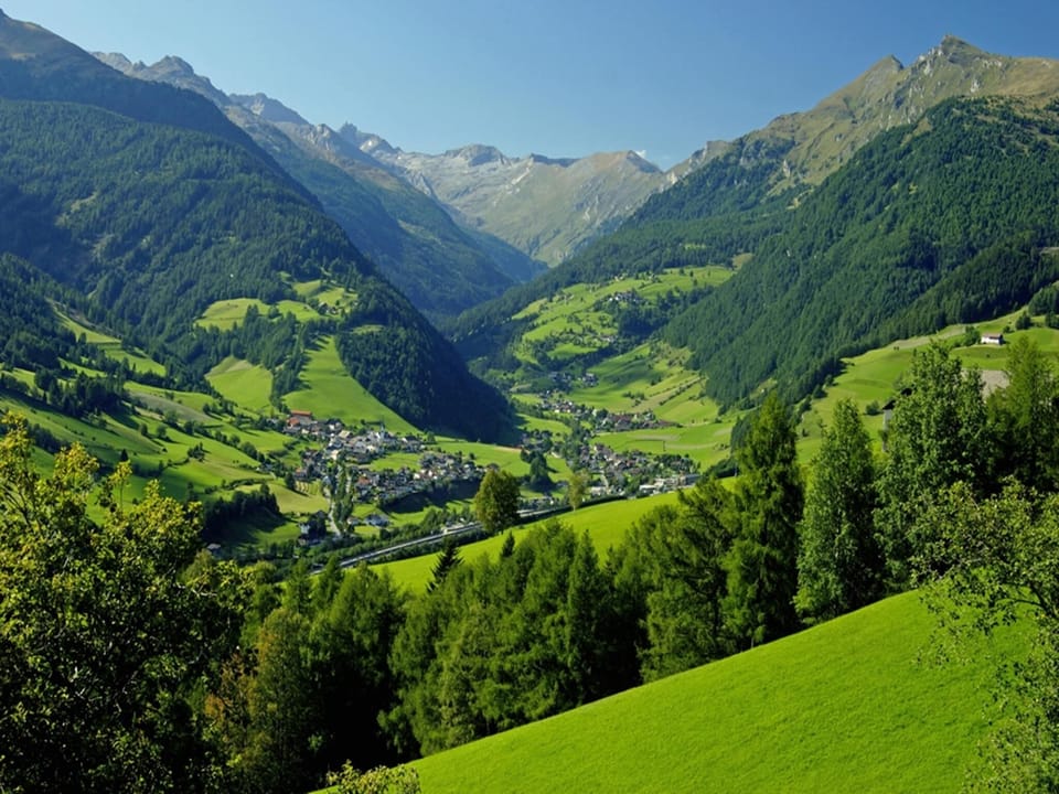 Surroundings [summer] (1-5 km)