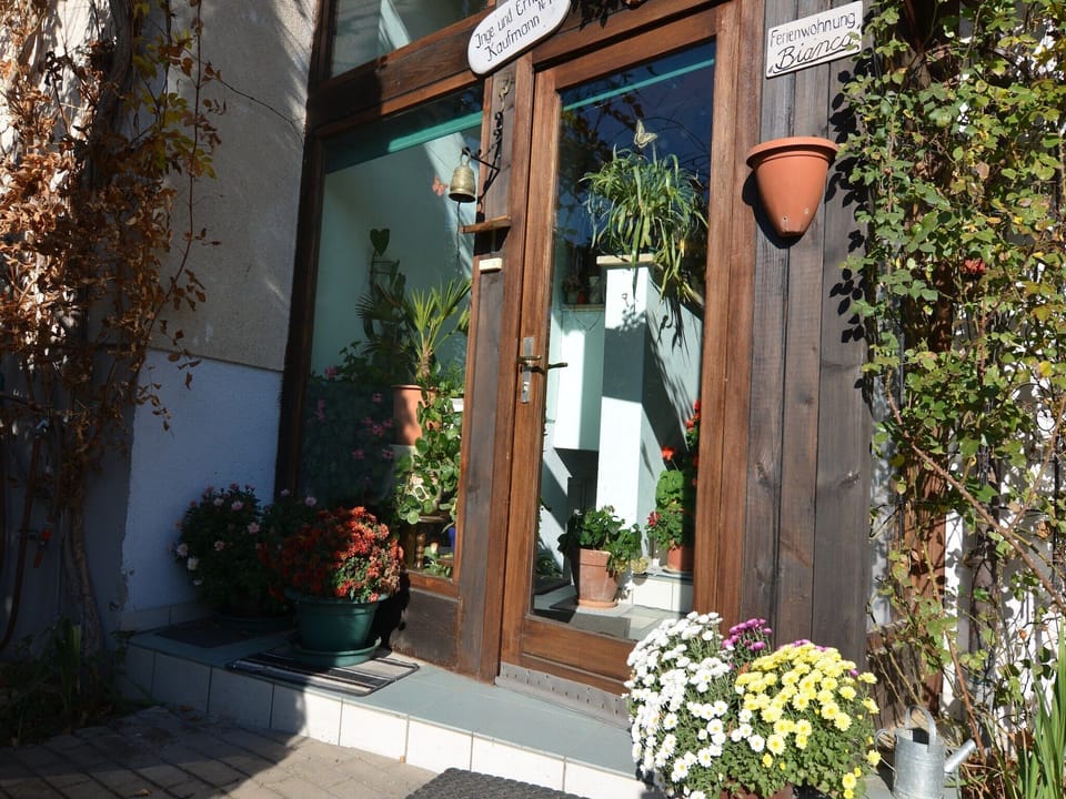Entrance / Reception