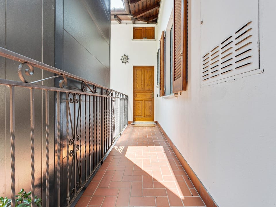 Entrance / Reception