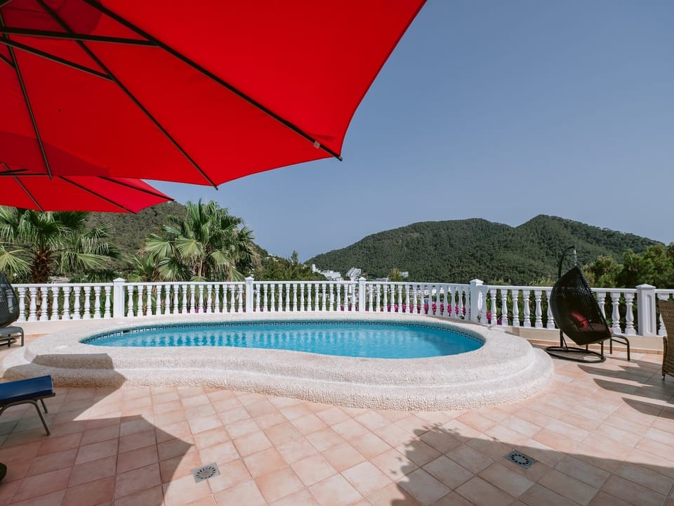 Holiday Home Swimming Pool