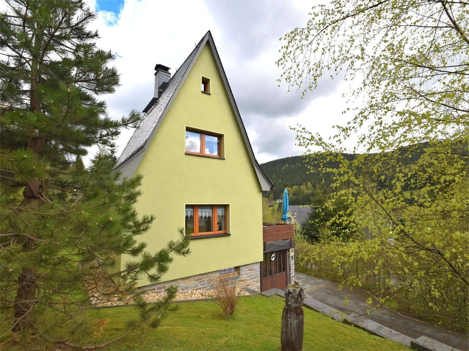 Holiday Home Exterior [summer]