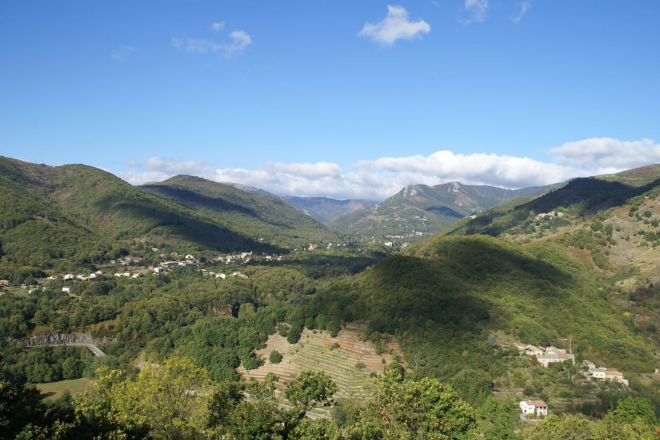 Surroundings [summer] (1-5 km)