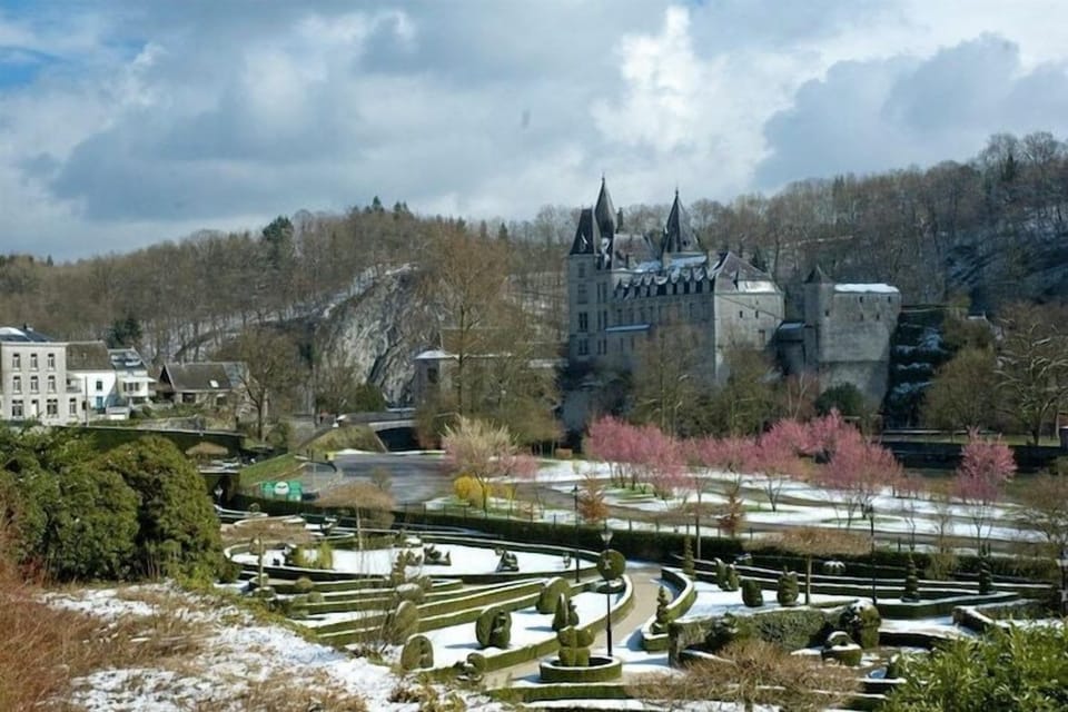 Surroundings [winter] (1-5 km)