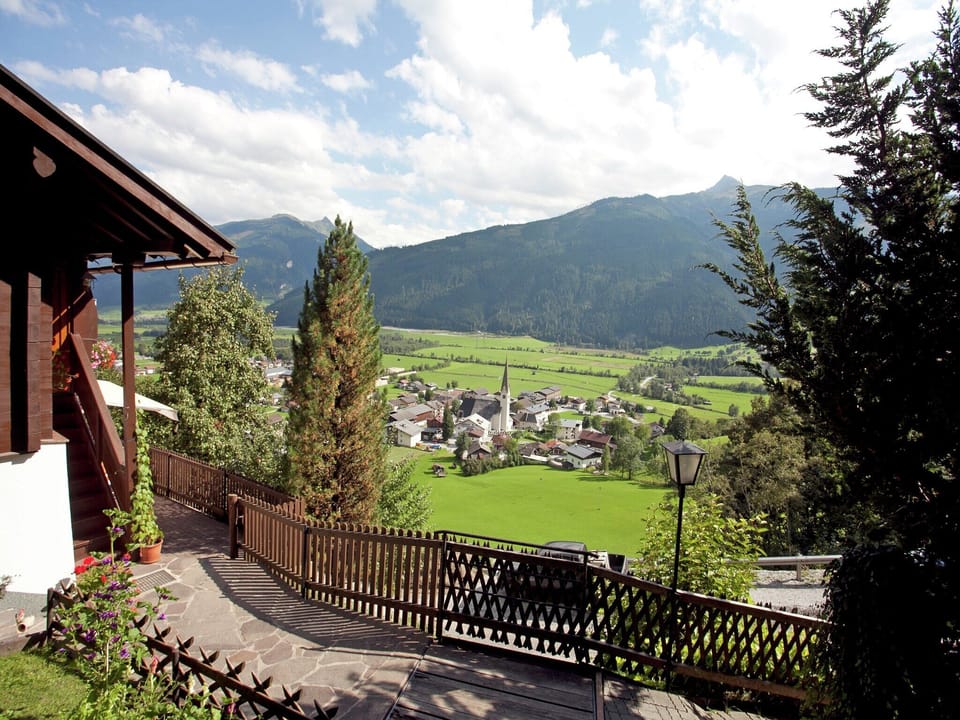 Holiday Home Exterior [summer]