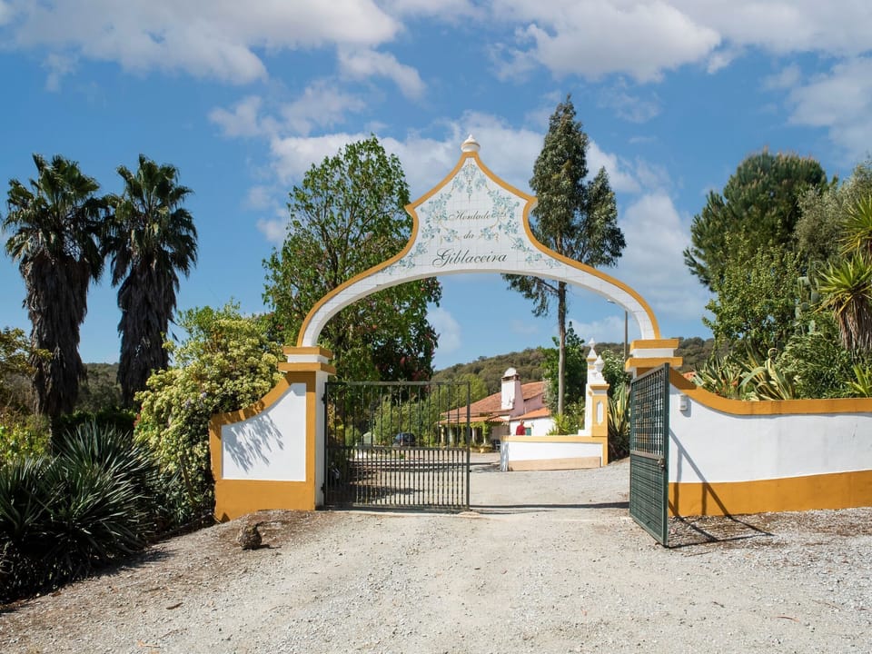 Entrance / Reception