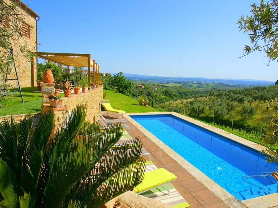 Holiday Home Swimming Pool