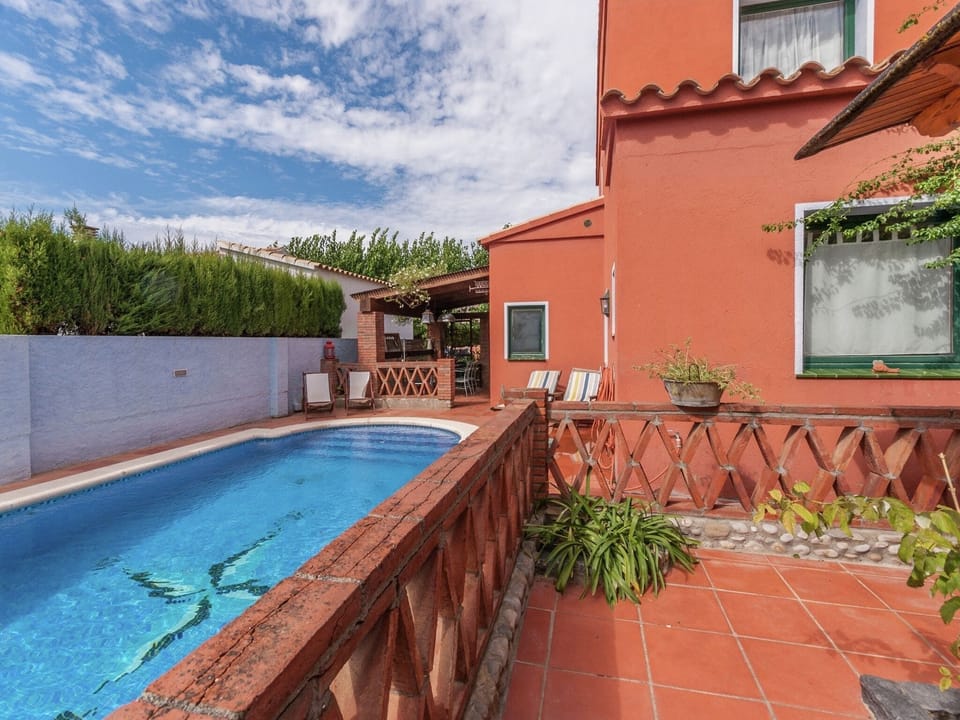 Holiday Home Swimming Pool