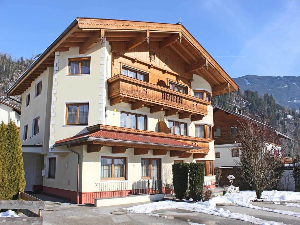 Holiday Home Exterior [winter]