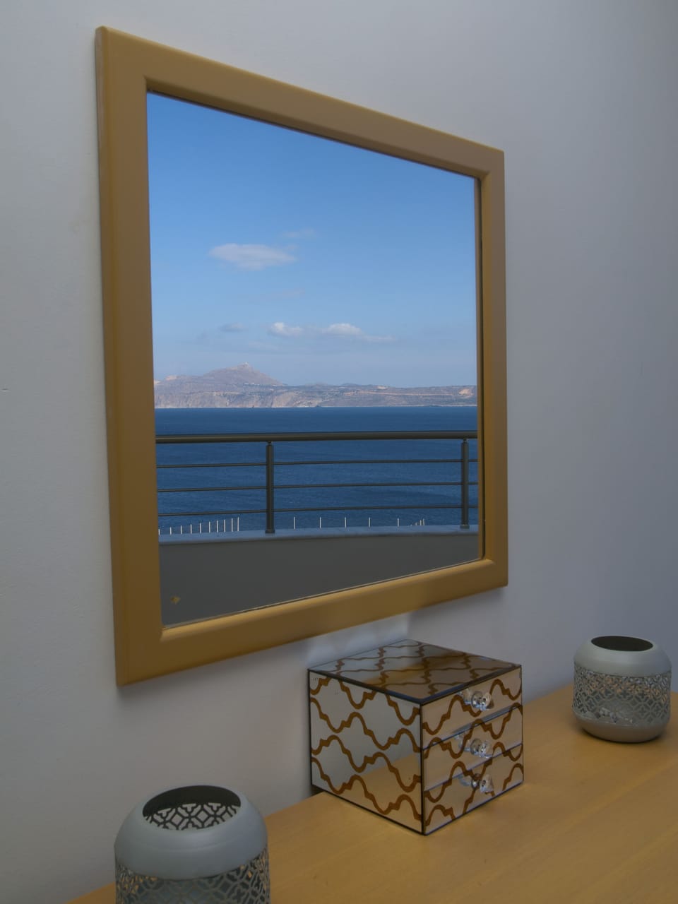 Relax and Reflect !