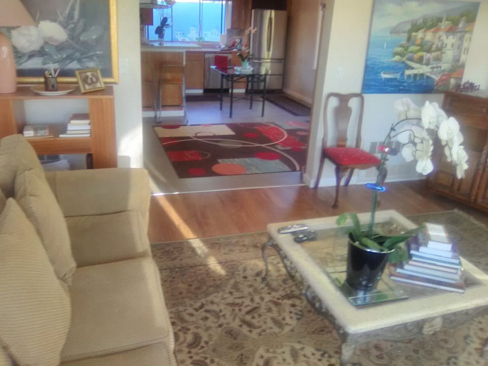 Living room and dinning
area