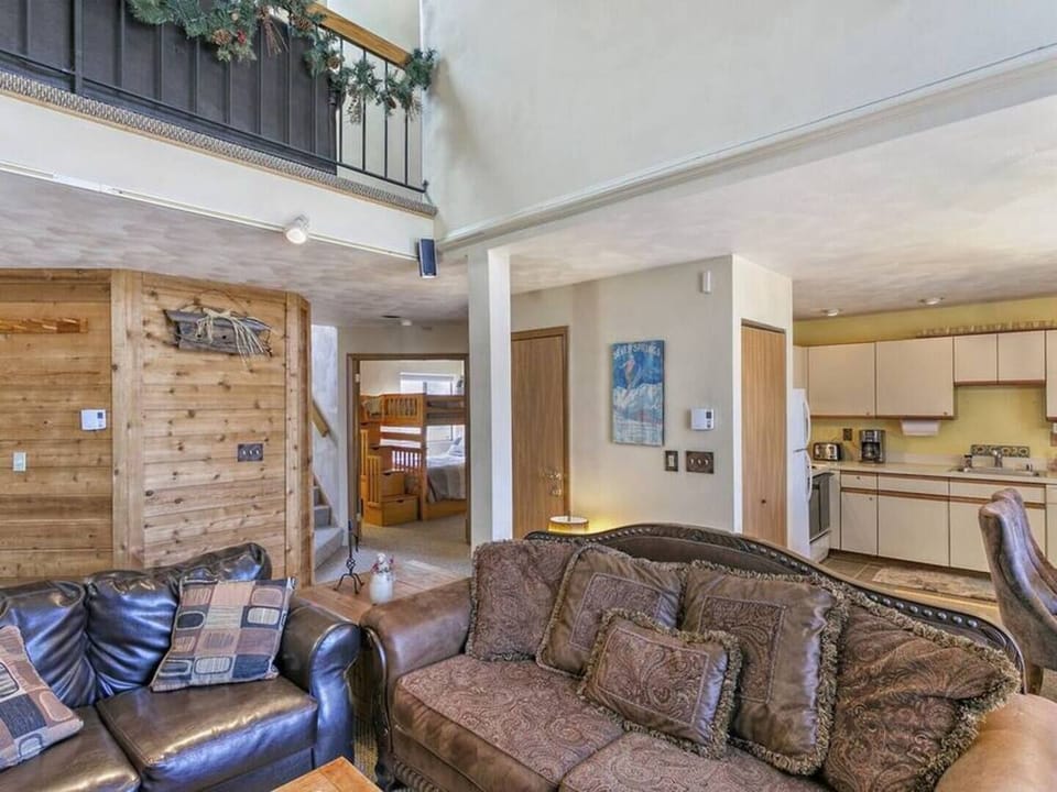 Living Room/Kitchen/Loft