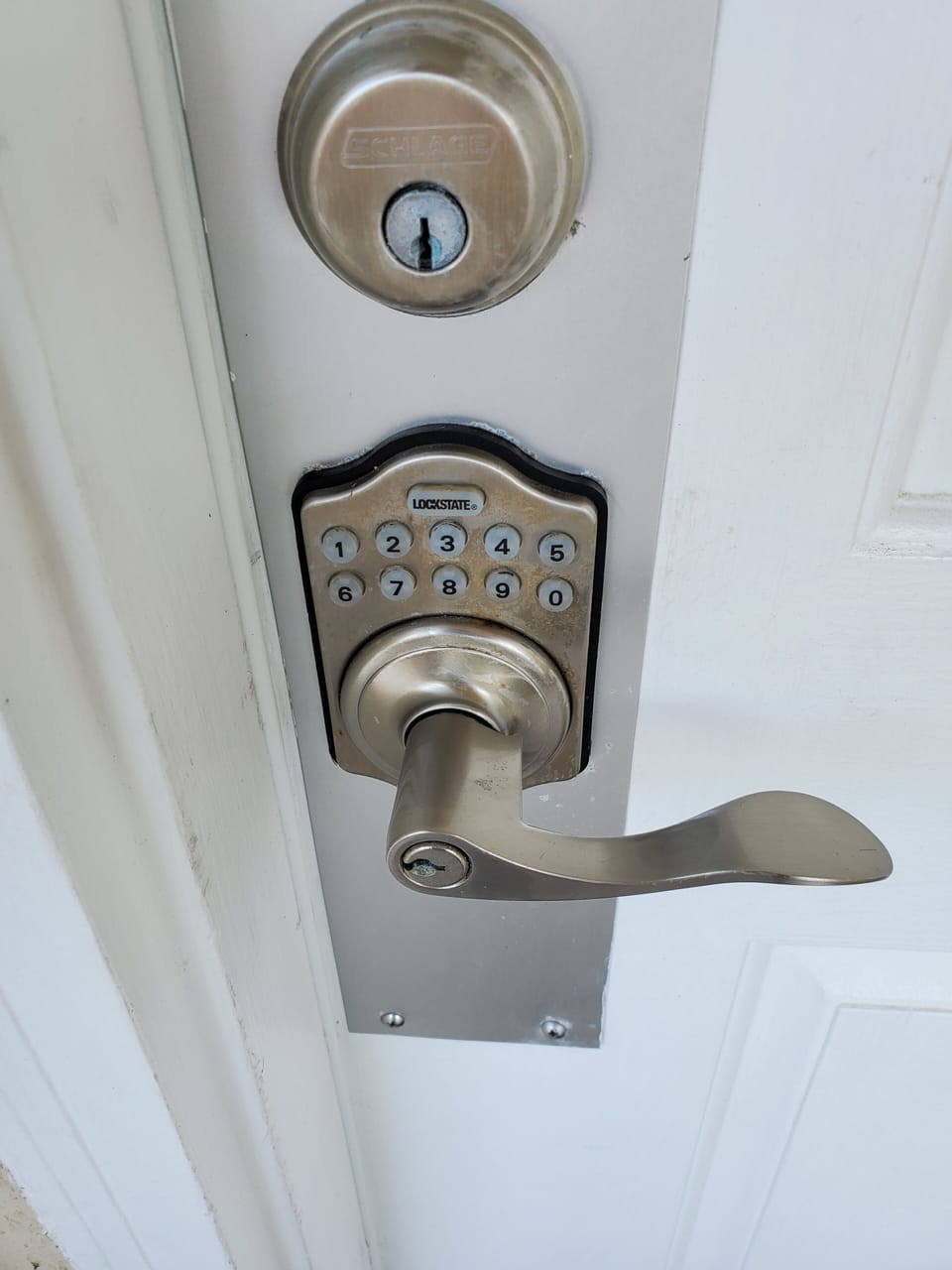 digital lock for your convenience
you don't have to carry a KEY :)