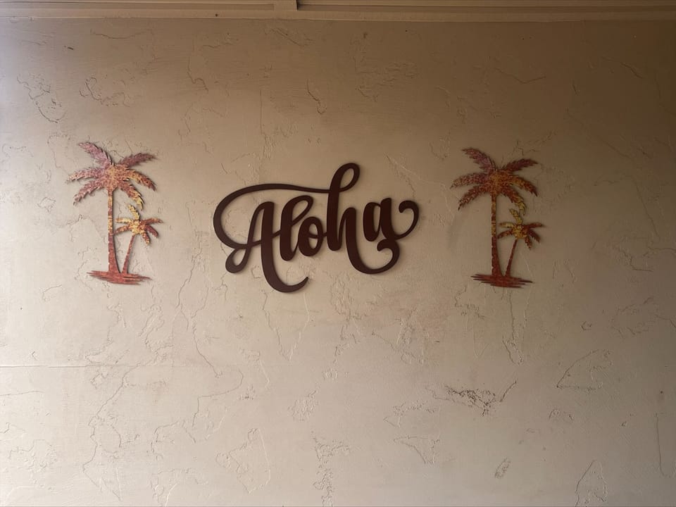 Lanai Decor