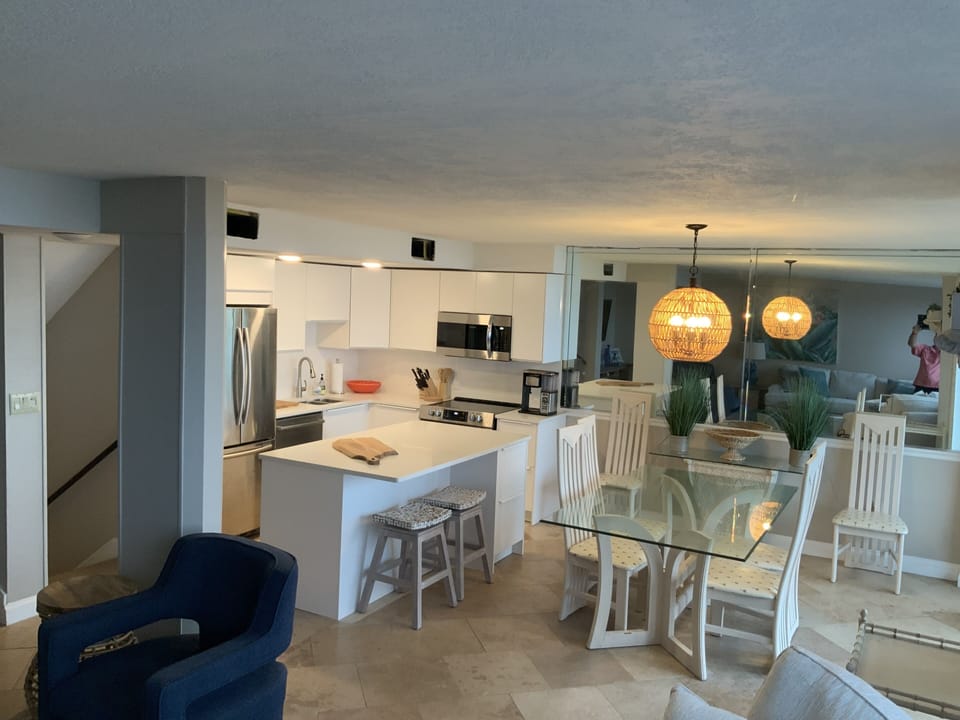 Newly remodeled convenient kitchen.