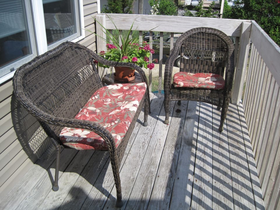 Front deck 