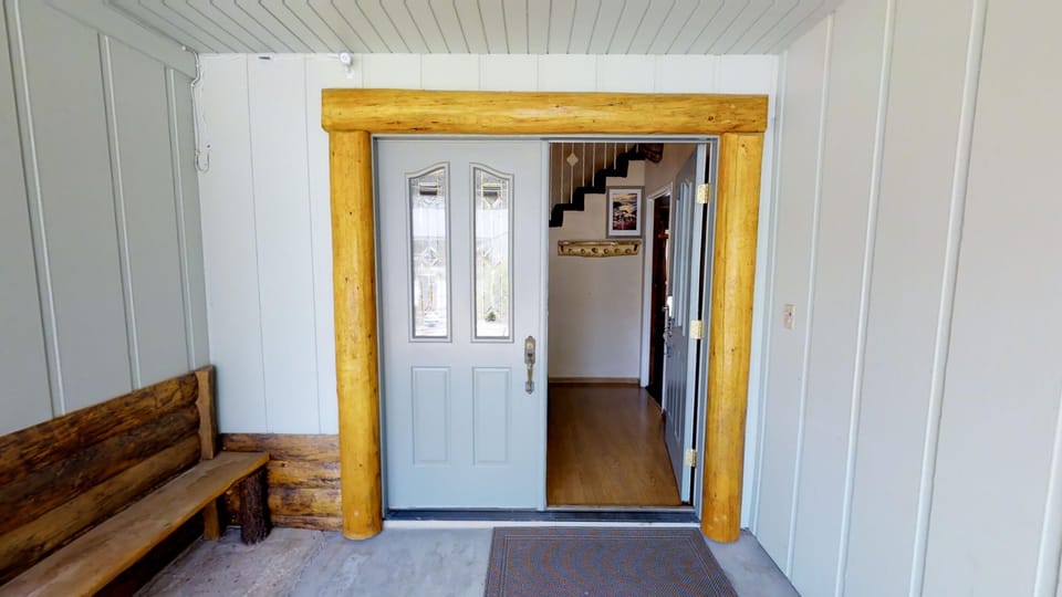 Come on in and stay with us!