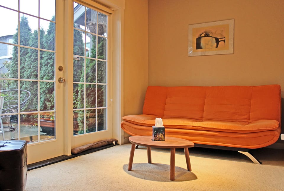 A spacious entry room serves as a third bedroom for your large party.