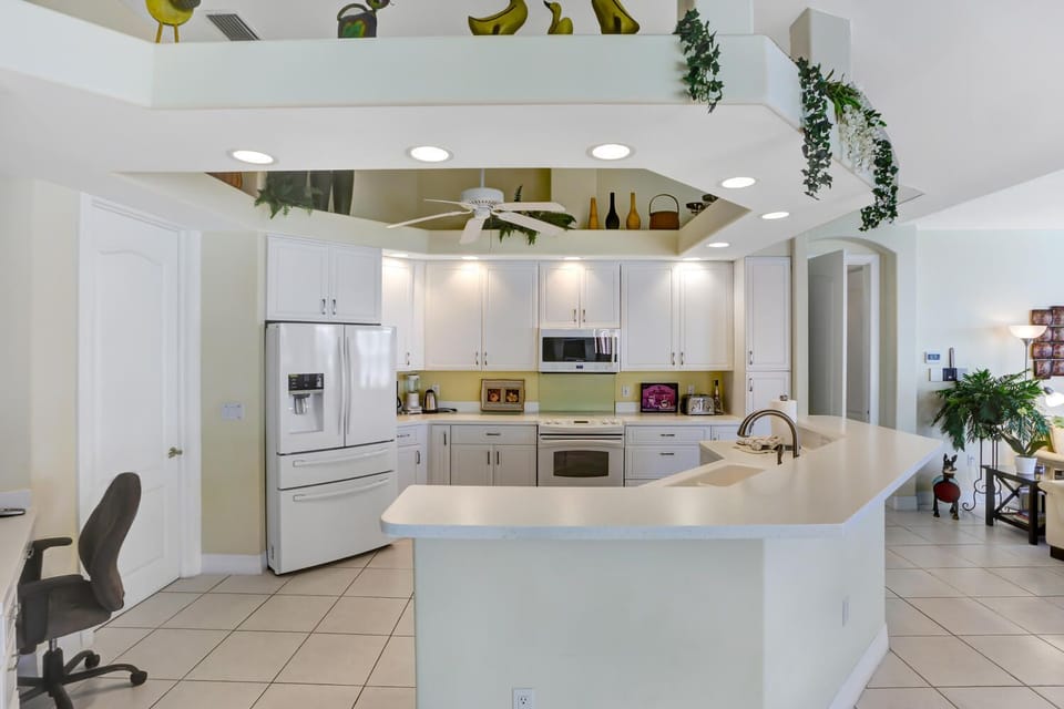 Vacanza Rentals - Villa Bel Air kitchen