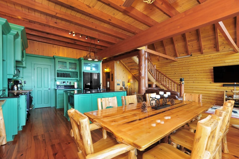 Log furniture dining table.