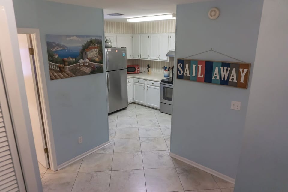 1/2 Bath on 2nd Floor near the Full Size Washer /  Dryer and Full Kitchen